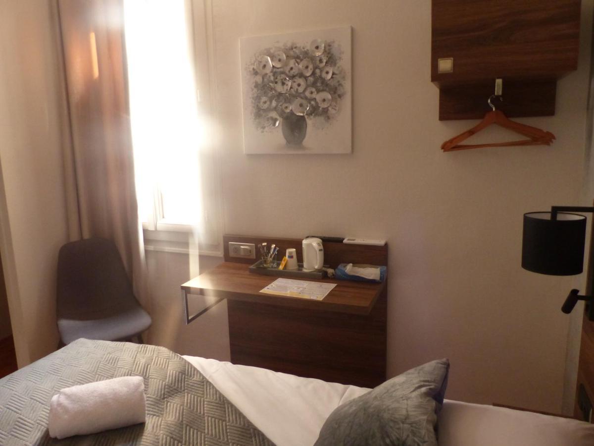 אלבי Hotel Le Rochegude מראה חיצוני תמונה